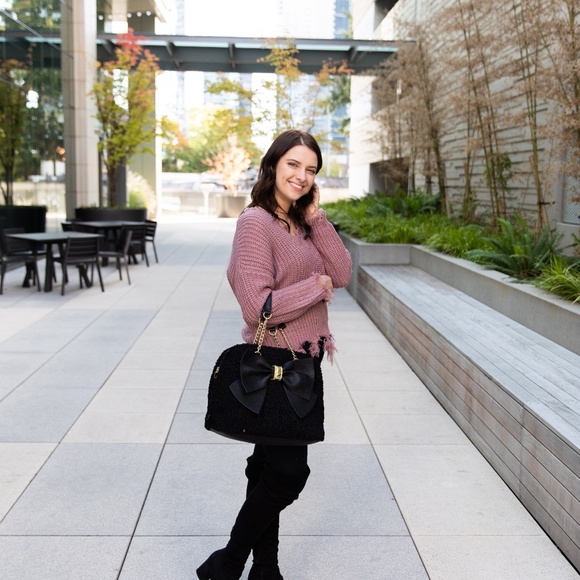 LOOK AT ME SWEATER - Picture 3 of 6